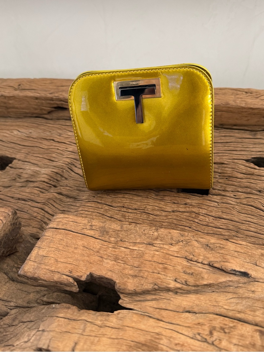 Tom Ford  vintage Glossy gold  Patent clutch  with T Logo